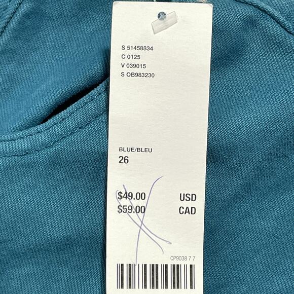 BDG Women’s Mom High Rise Shorts Size 26 Turquoise Blue Denim Rolled Cuff NEW - Picture 5 of 8